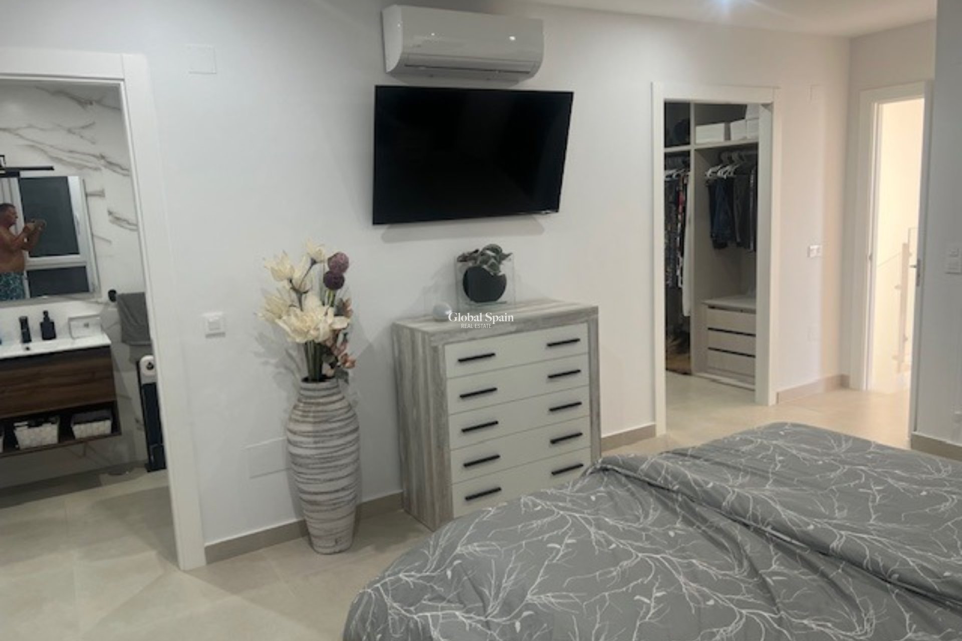 Revente - VILLA -
LOS MONTESINOS - Costa Blanca