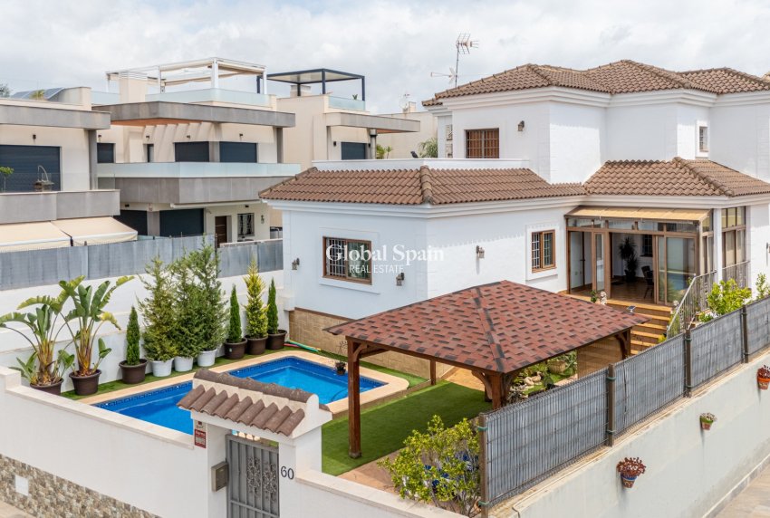 Revente - VILLA -
LOS MONTESINOS - Costa Blanca