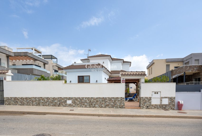 Revente - VILLA -
LOS MONTESINOS - Costa Blanca