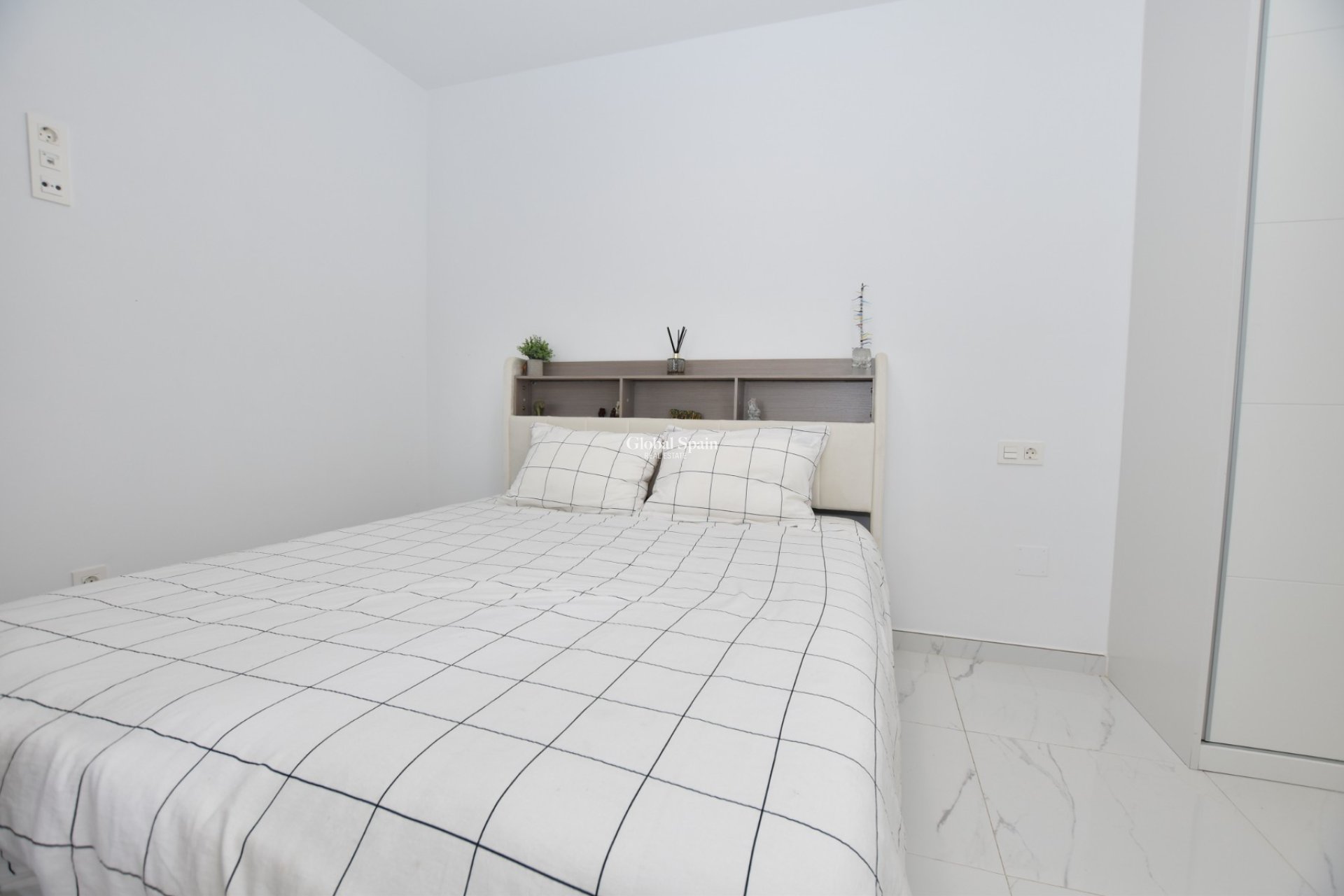 Revente - VILLA -
LOS MONTESINOS - Costa Blanca