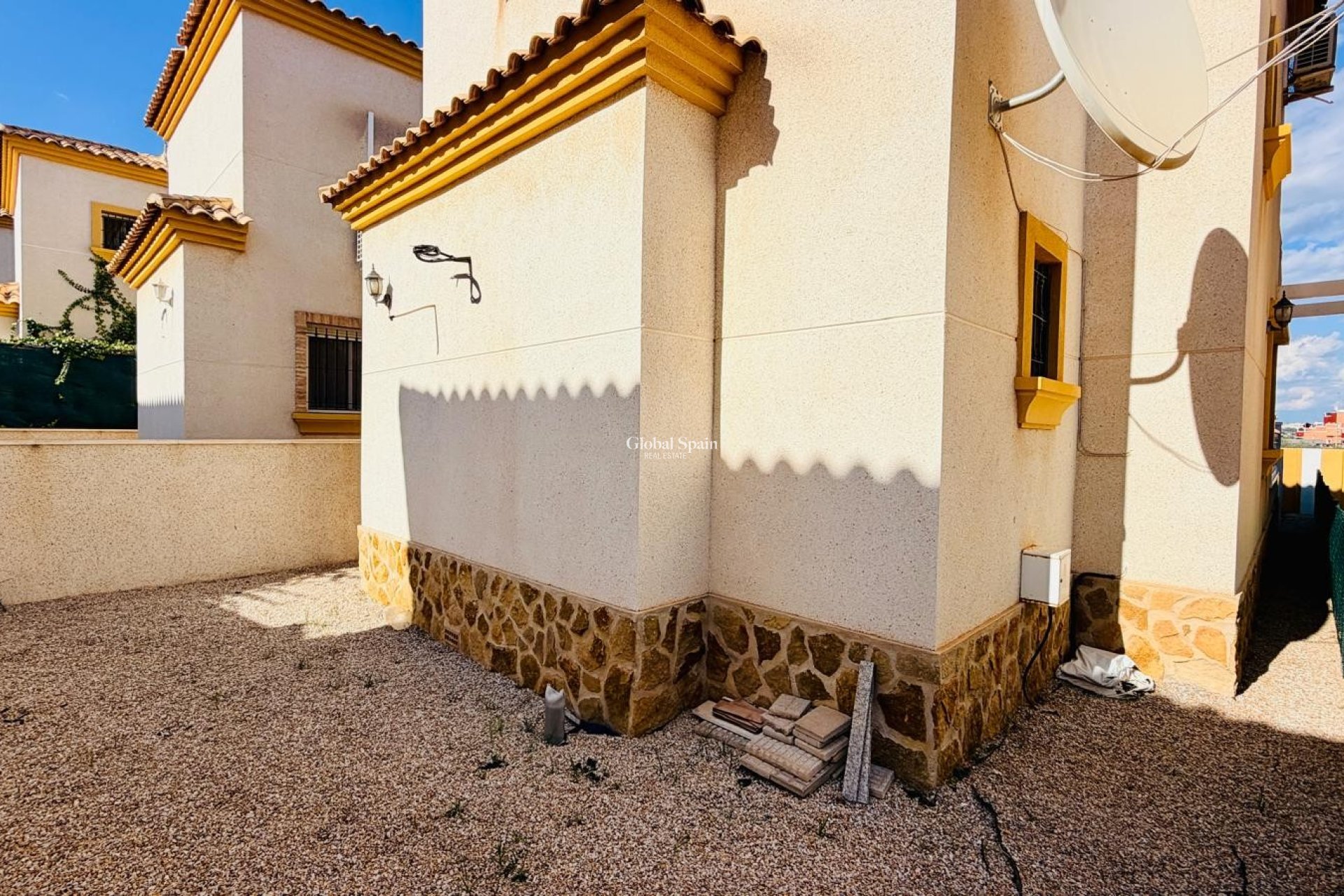 Revente - VILLA -
LOS MONTESINOS - Costa Blanca