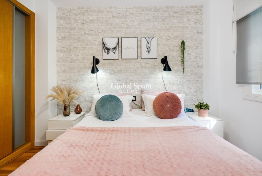 Revente - VILLA -
LOS MONTESINOS - La Herrada