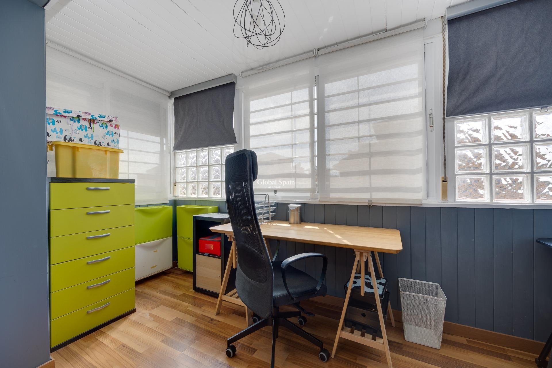 Revente - VILLA -
LOS MONTESINOS - La Herrada