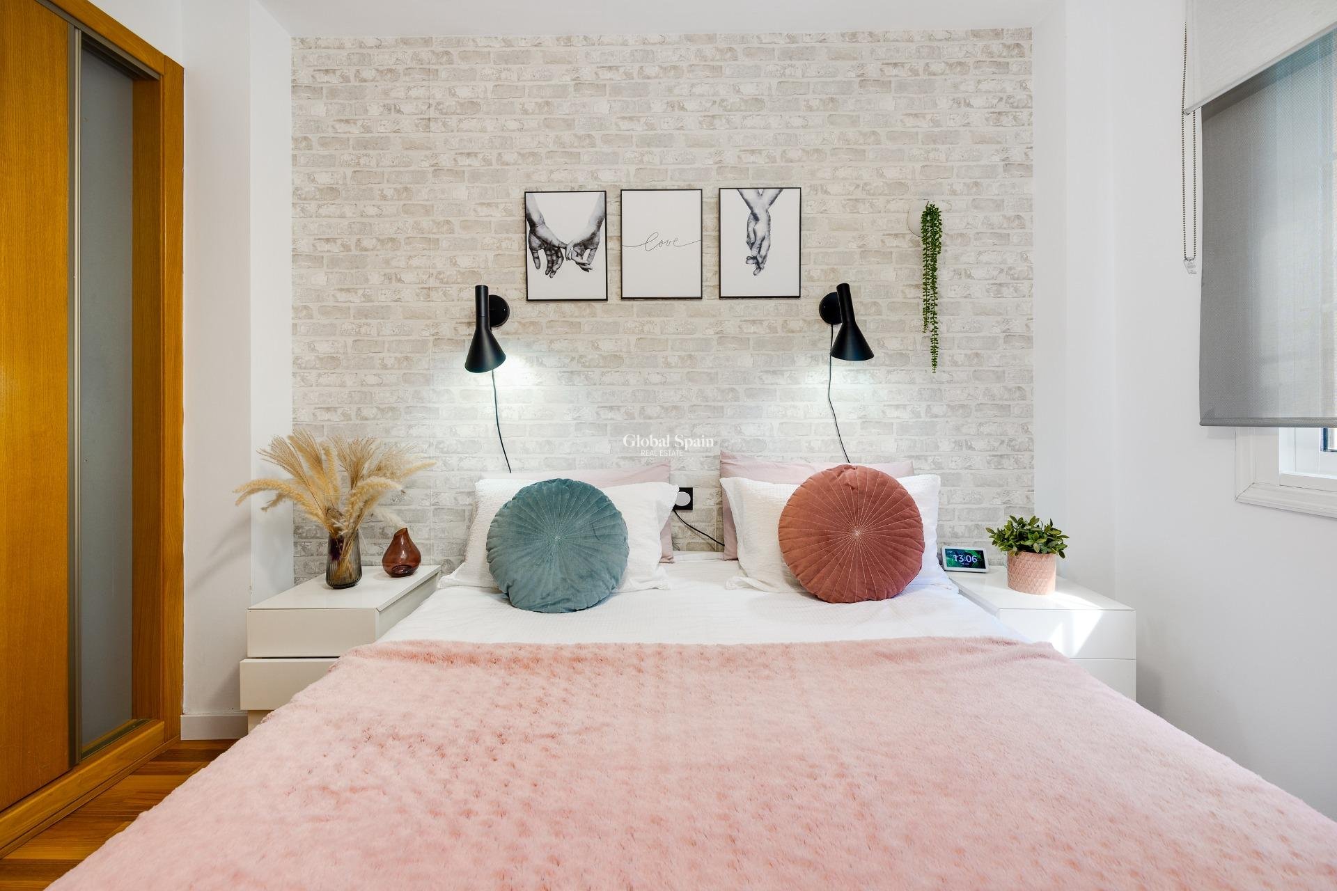 Revente - VILLA -
LOS MONTESINOS - La Herrada