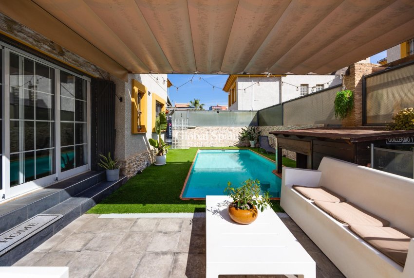Revente - VILLA -
LOS MONTESINOS - La Herrada