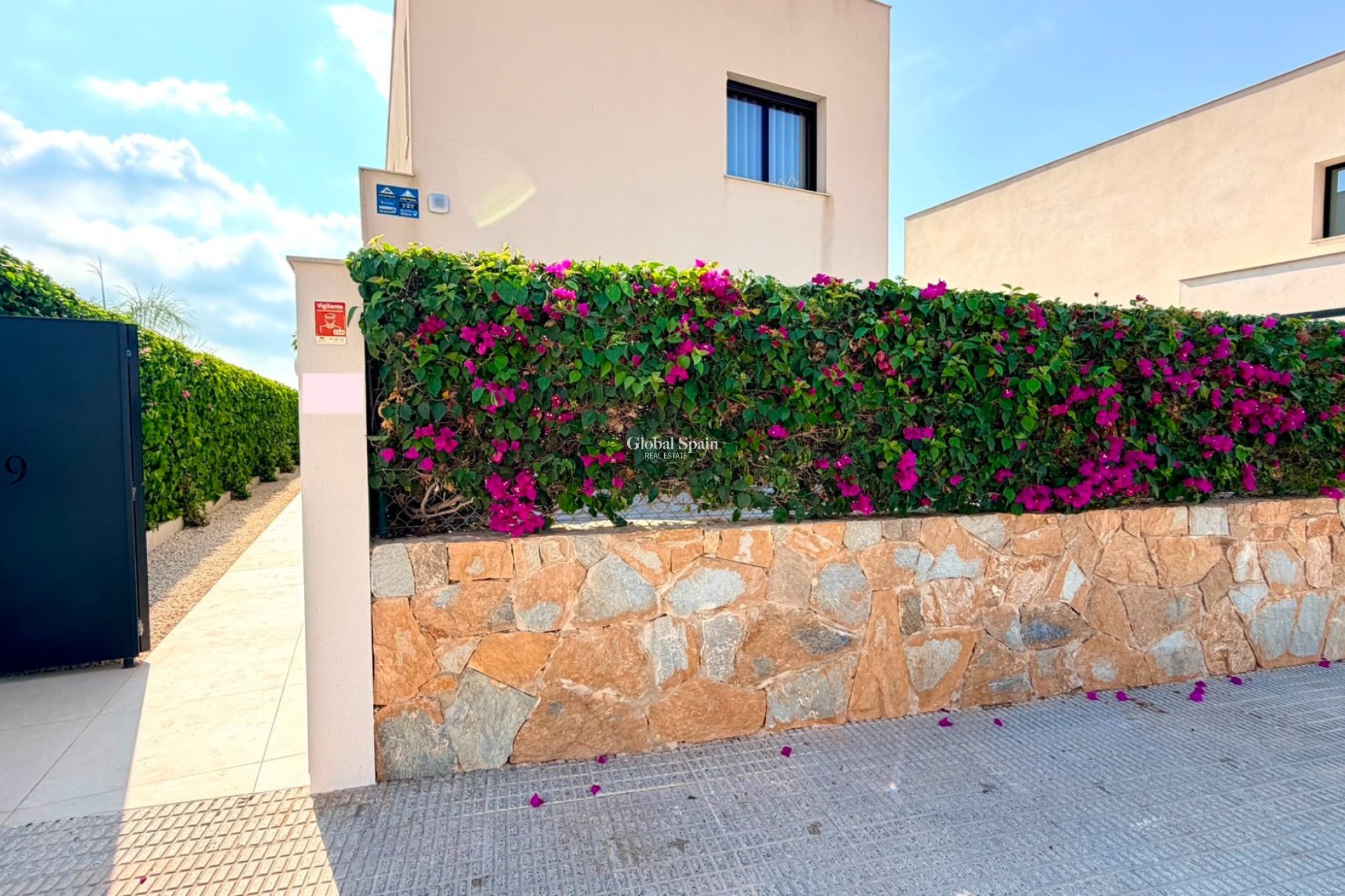 Revente - VILLA -
LOS MONTESINOS