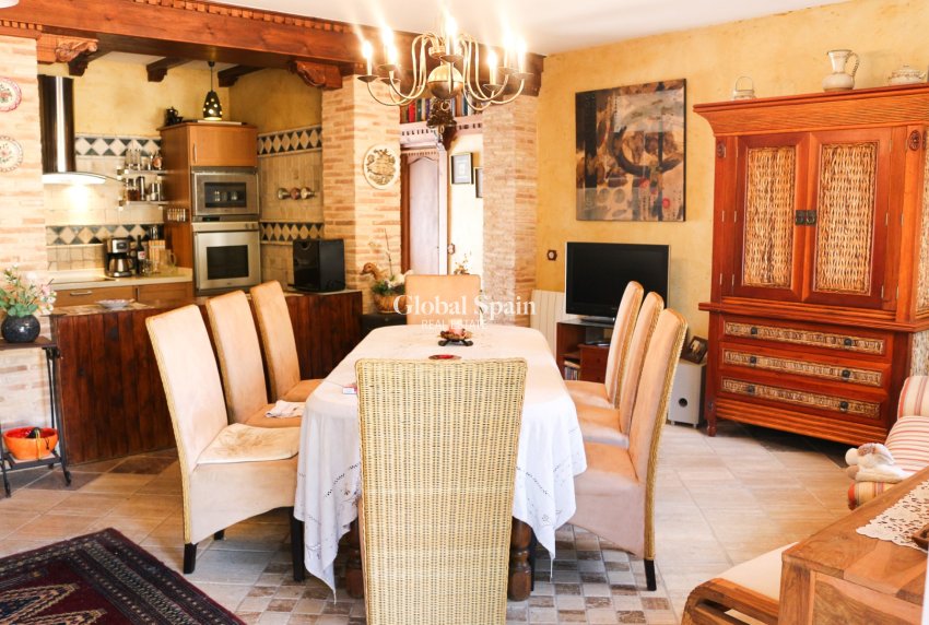 Revente - VILLA -
LOS URRUTIAS - Los Urrutias