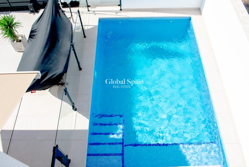 Revente - Villa / Maison jumelée -
FORMENTERA DEL SEGURA