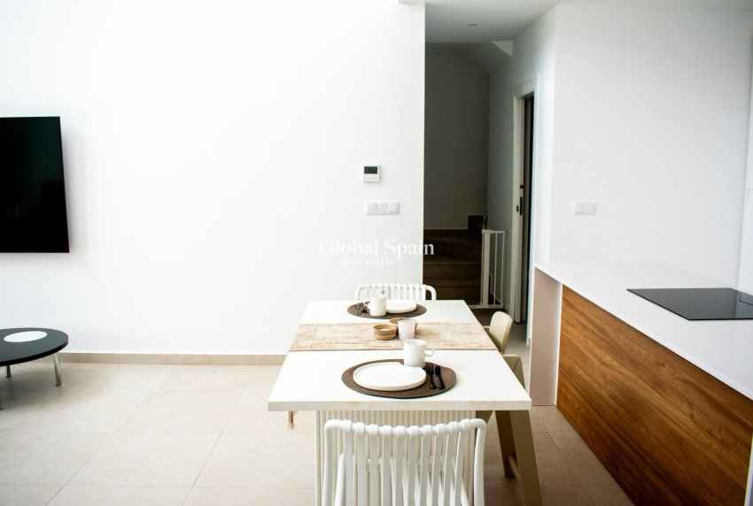 Revente - Villa / Maison jumelée -
FORMENTERA DEL SEGURA