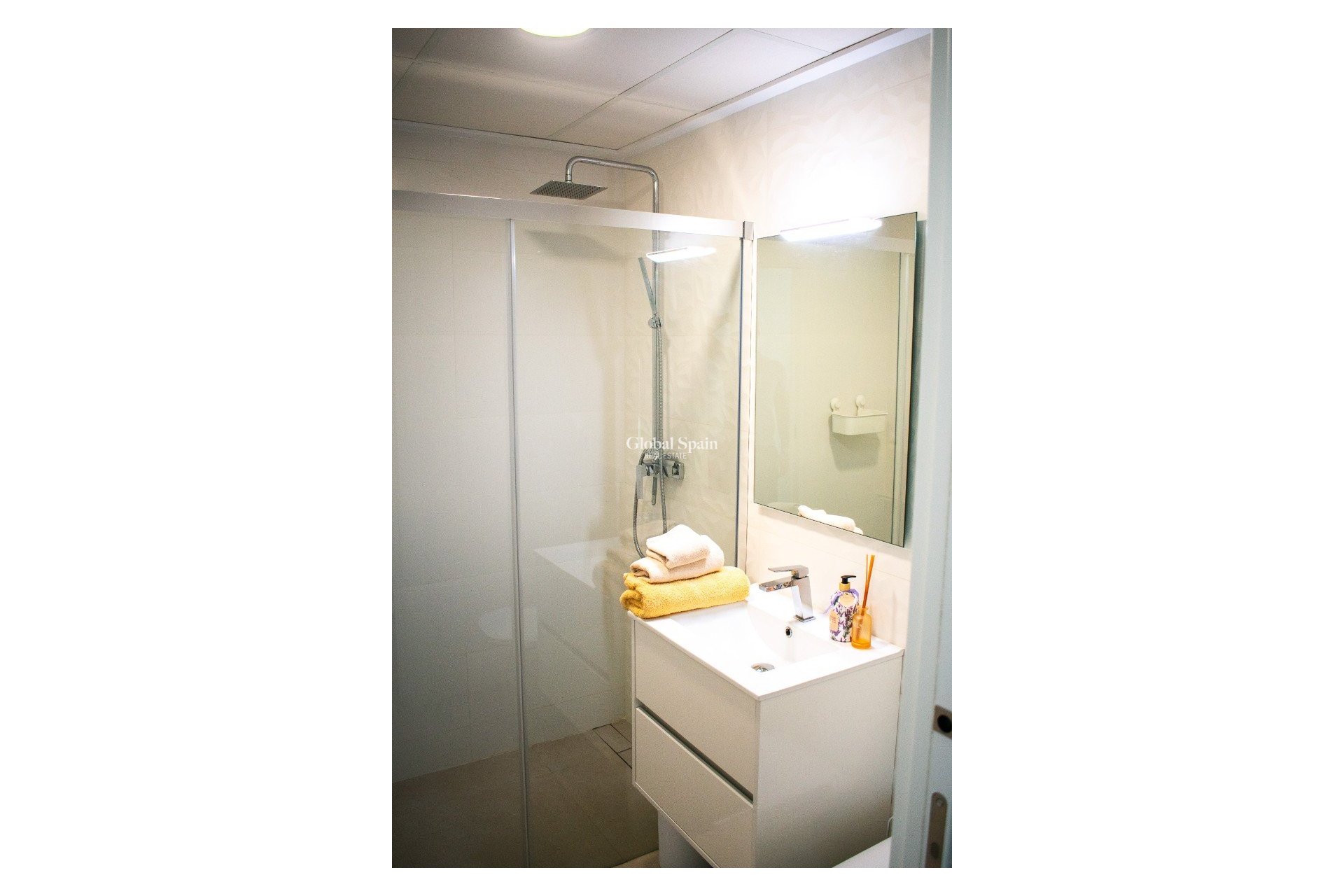 Revente - Villa / Maison jumelée -
FORMENTERA DEL SEGURA