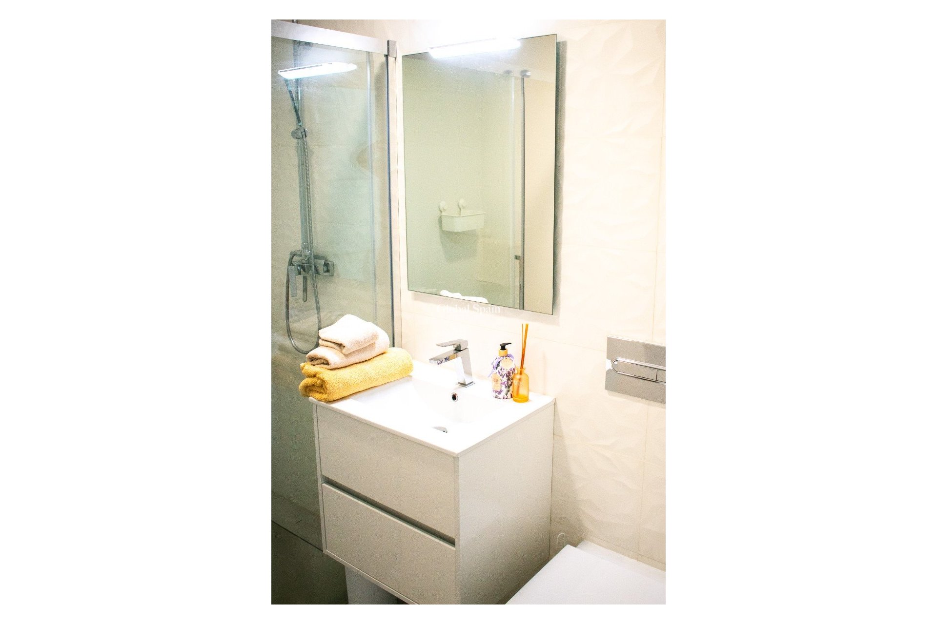 Revente - Villa / Maison jumelée -
FORMENTERA DEL SEGURA