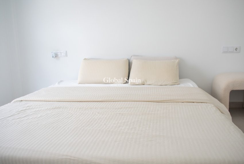 Revente - Villa / Maison jumelée -
FORMENTERA DEL SEGURA