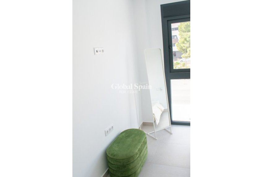 Revente - Villa / Maison jumelée -
FORMENTERA DEL SEGURA