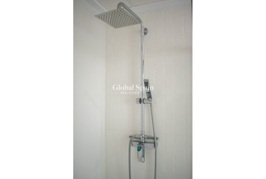 Revente - Villa / Maison jumelée -
FORMENTERA DEL SEGURA