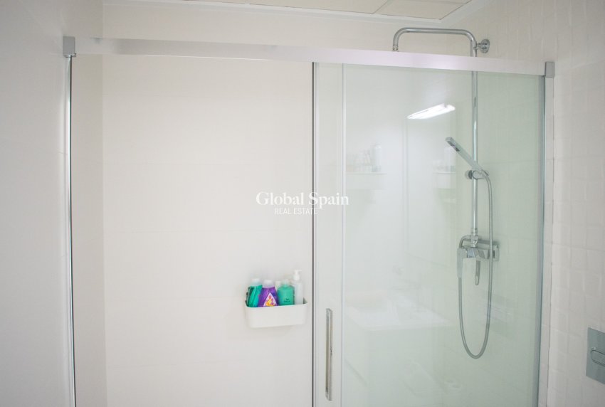 Revente - Villa / Maison jumelée -
FORMENTERA DEL SEGURA