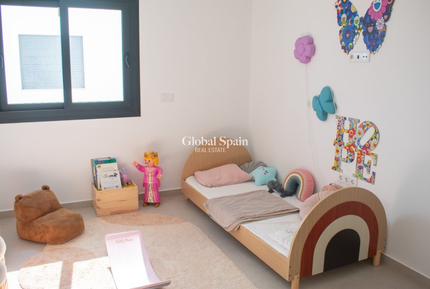 Revente - Villa / Maison jumelée -
FORMENTERA DEL SEGURA