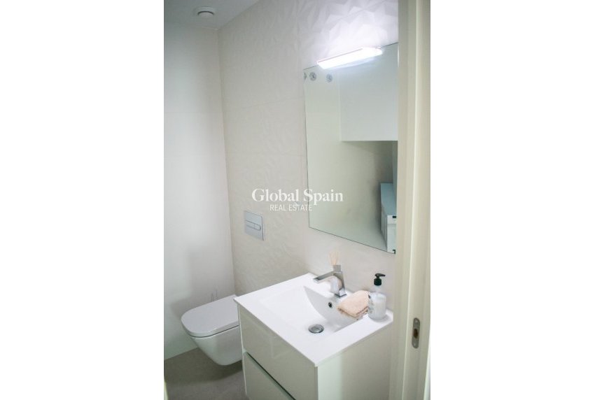 Revente - Villa / Maison jumelée -
FORMENTERA DEL SEGURA