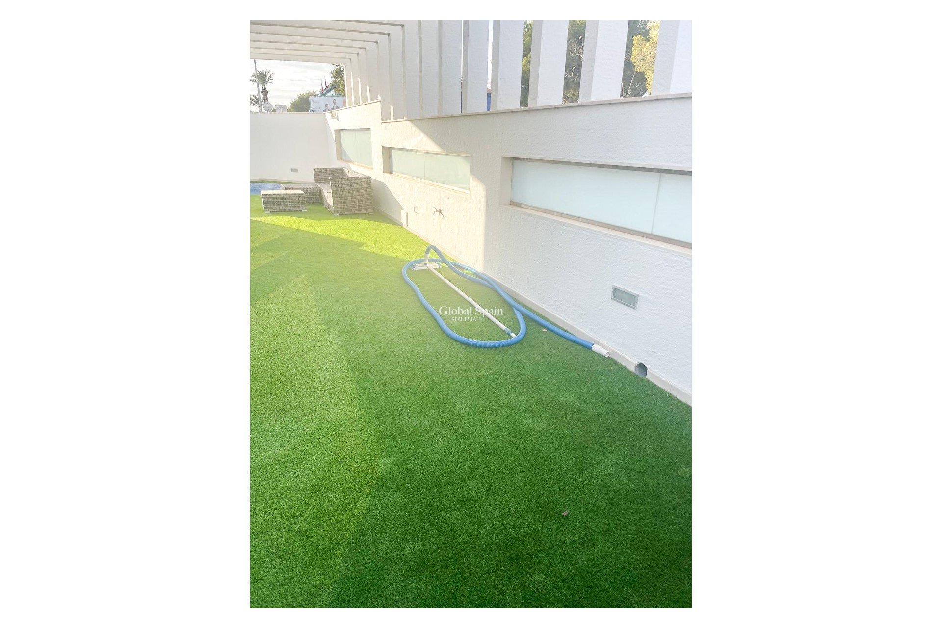 Revente - Villa / Maison jumelée -
ORIHUELA COSTA - MIL PALMERAS 