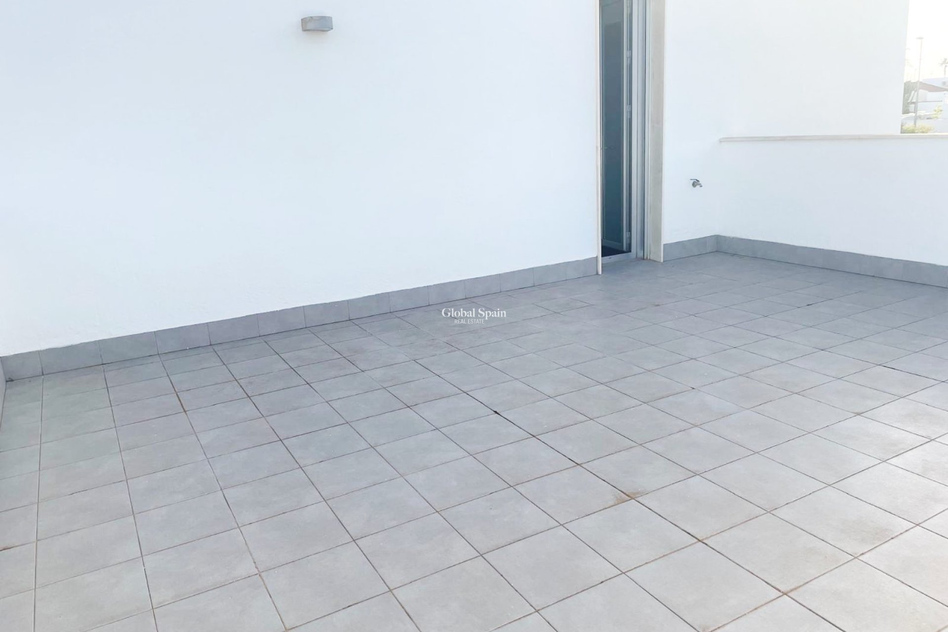 Revente - Villa / Maison jumelée -
ORIHUELA COSTA - MIL PALMERAS 