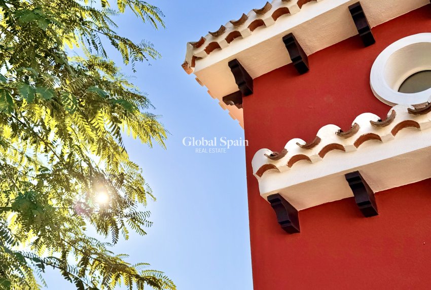 Revente - VILLA -
MAR MENOR GOLF RESORT - Inland