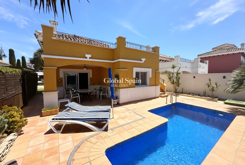 Revente - VILLA -
MAR MENOR GOLF RESORT - Inland