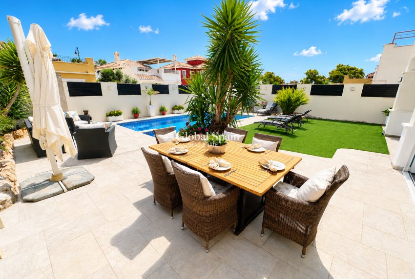 Revente - VILLA -
MAR MENOR GOLF RESORT - Inland