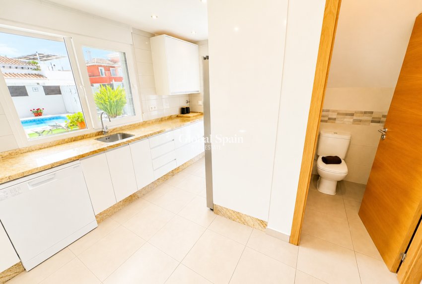 Revente - VILLA -
MAR MENOR GOLF RESORT - Inland