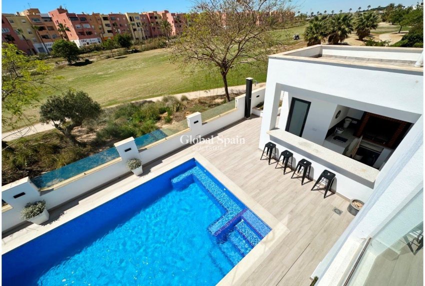 Revente - VILLA -
MAR MENOR GOLF RESORT - Inland