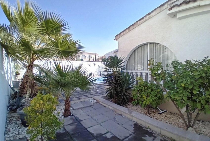 Revente - VILLA -
MAZARRÓN - Camposol