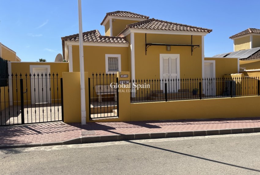 Revente - VILLA -
MAZARRÓN - Inland