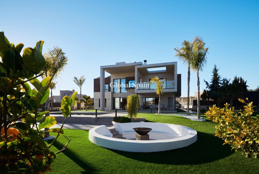 Revente - VILLA -
MOLINA DEL SEGURA - Inland