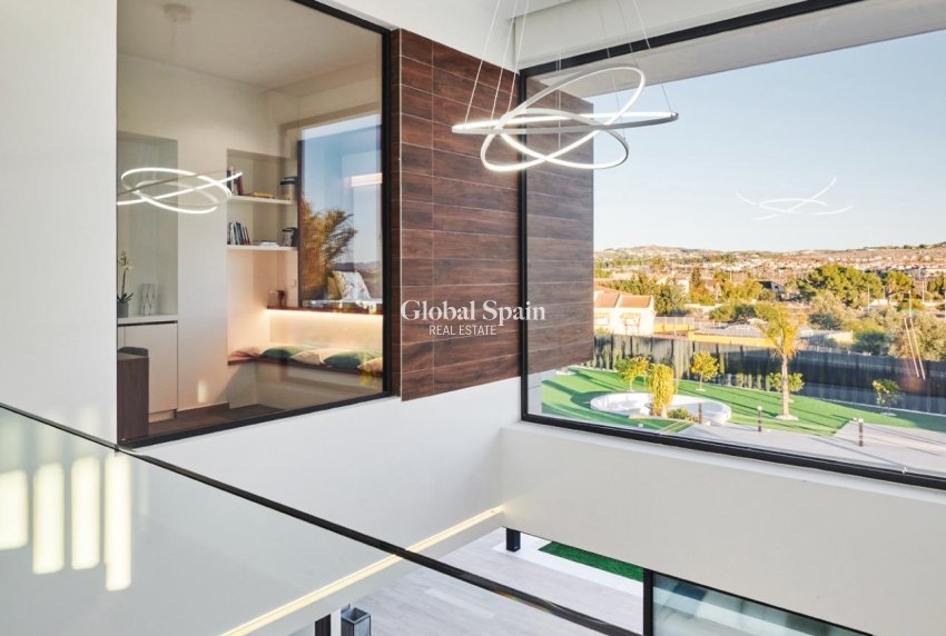 Revente - VILLA -
MOLINA DEL SEGURA - Inland