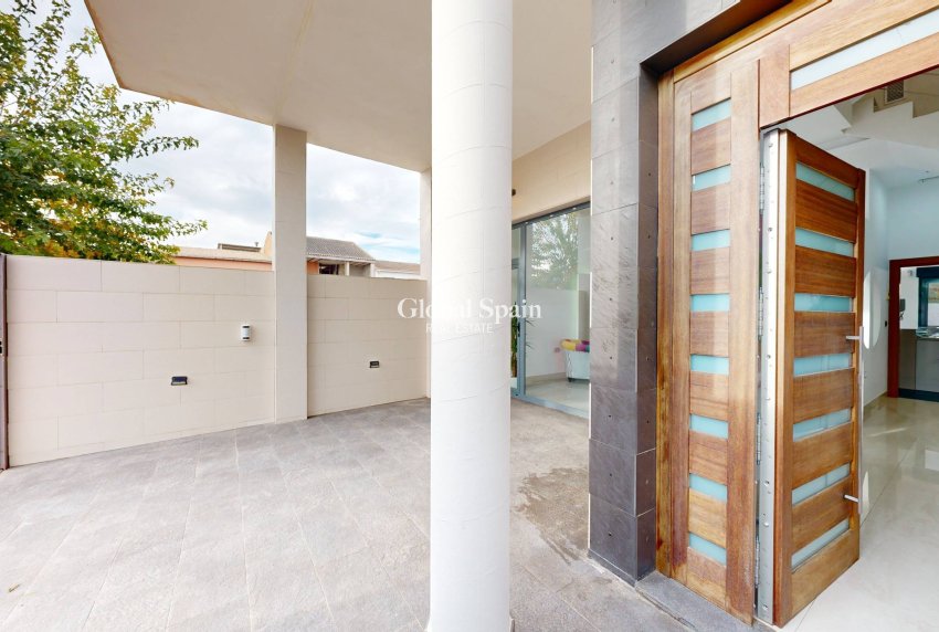 Revente - VILLA -
MOLINA DEL SEGURA - Torrealta