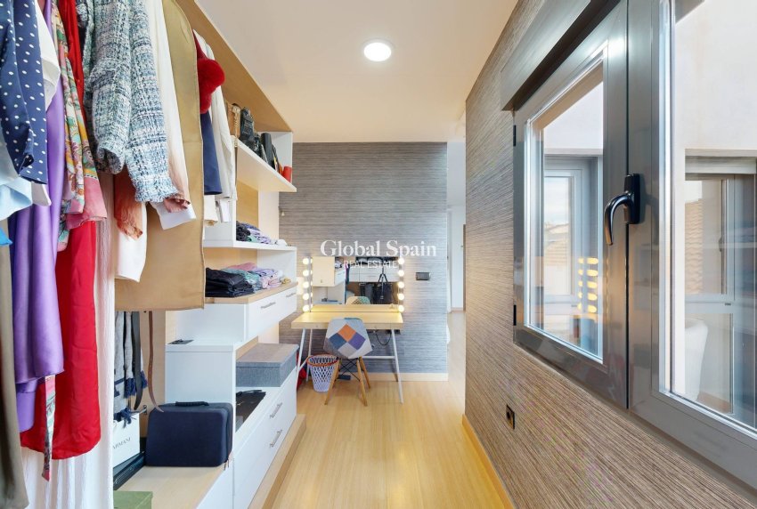 Revente - VILLA -
MOLINA DEL SEGURA - Torrealta