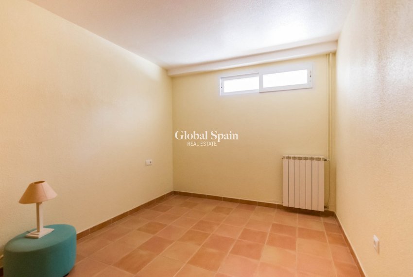 Revente - VILLA -
MOLINA DEL SEGURA