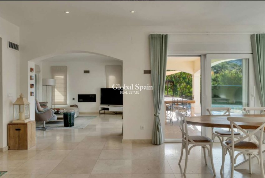 Revente - VILLA -
MORAIRA_TEULADA - Costa Blanca