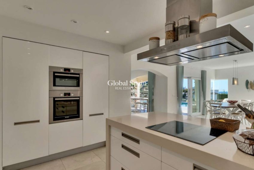 Revente - VILLA -
MORAIRA_TEULADA - Costa Blanca