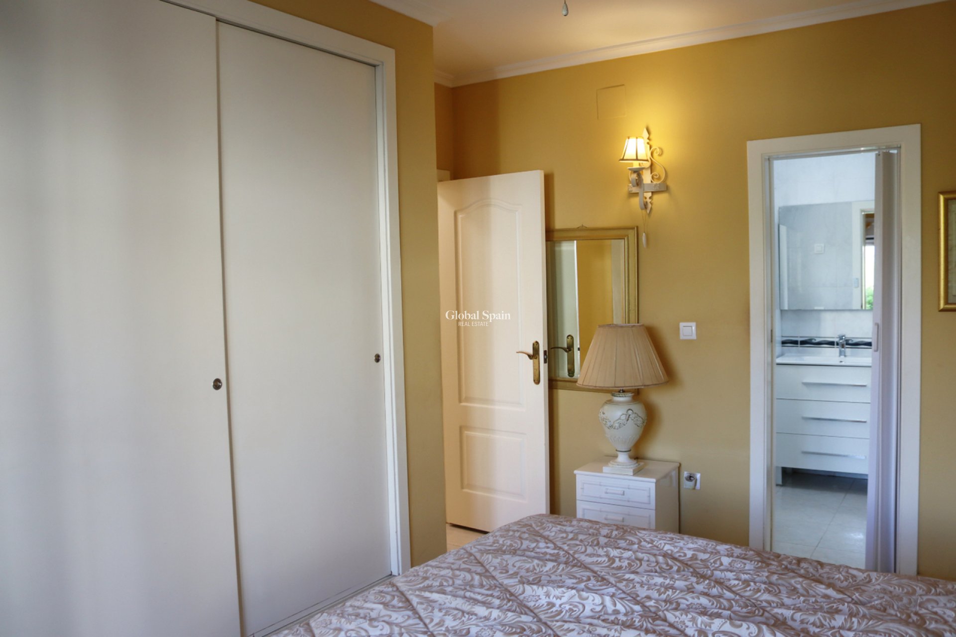 Revente - VILLA -
MURCIA - Inland