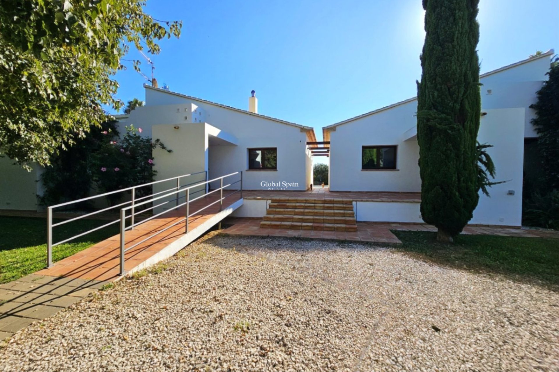 Revente - VILLA -
ONDARA - Inland