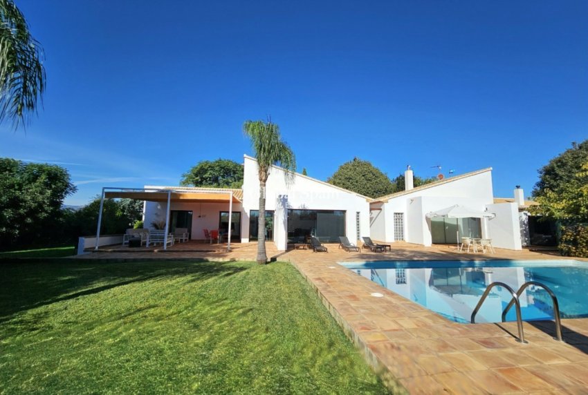 Revente - VILLA -
ONDARA - Inland