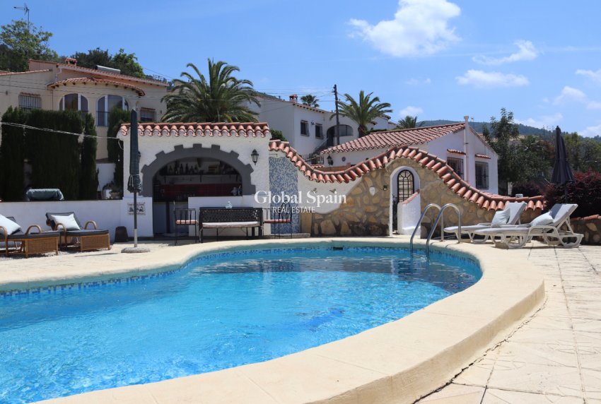 Revente - VILLA -
Orba - Inland