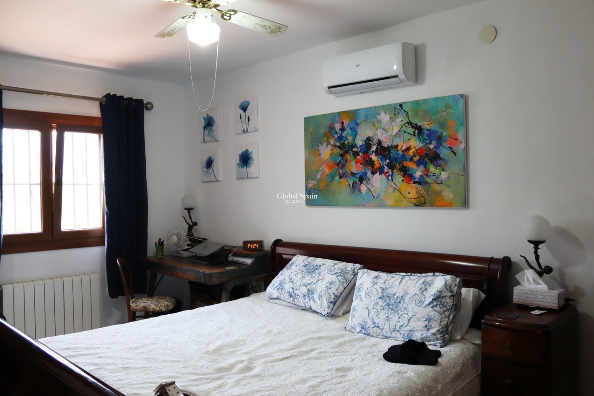 Revente - VILLA -
Orba - Inland