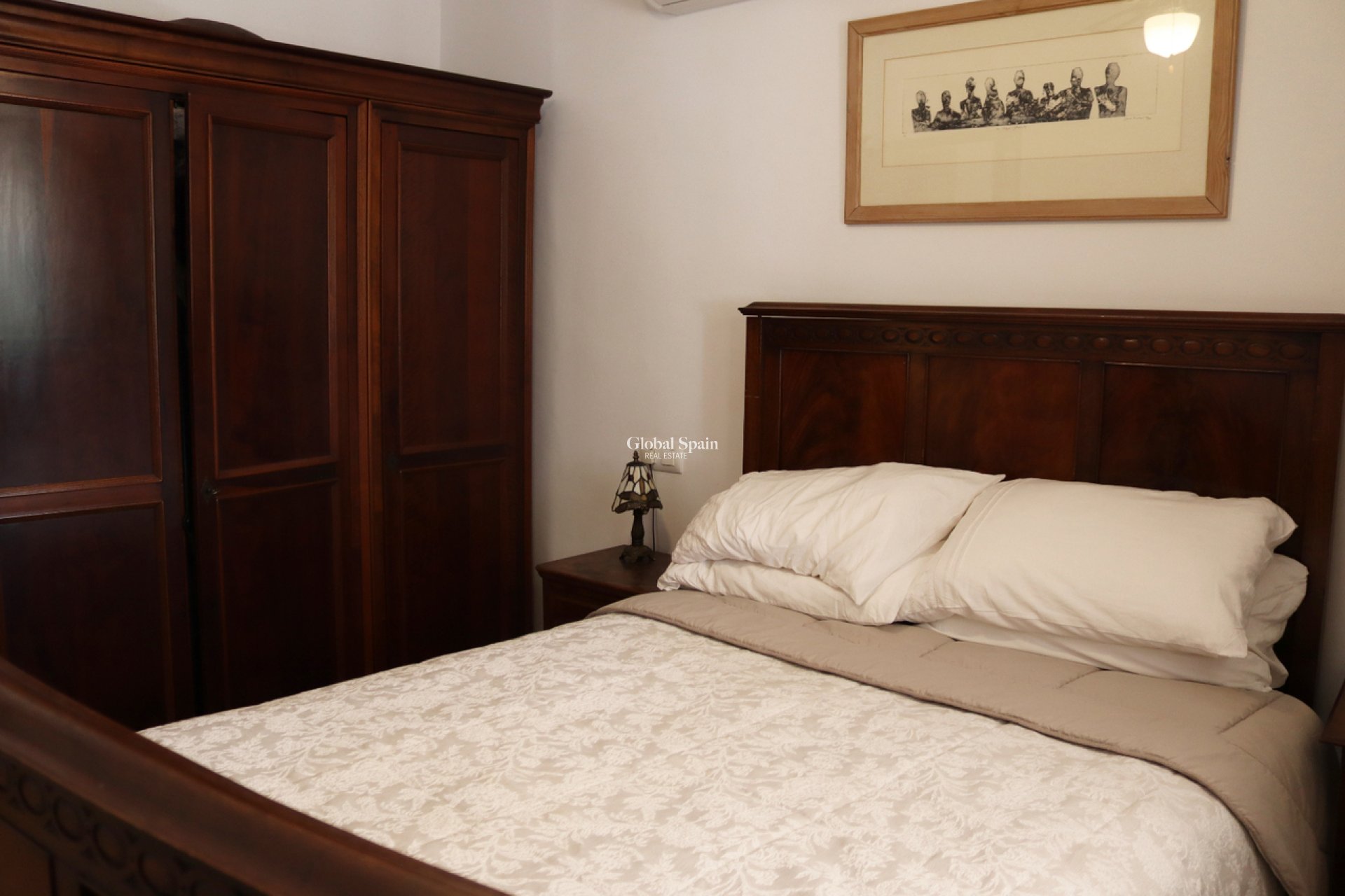 Revente - VILLA -
Orba - Inland