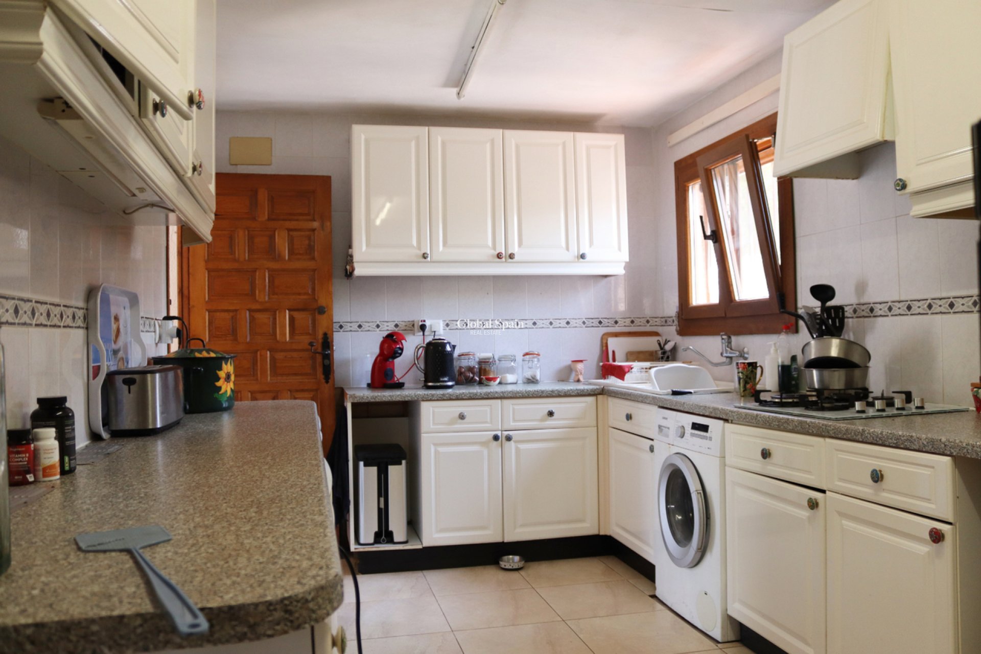 Revente - VILLA -
Orba - Inland
