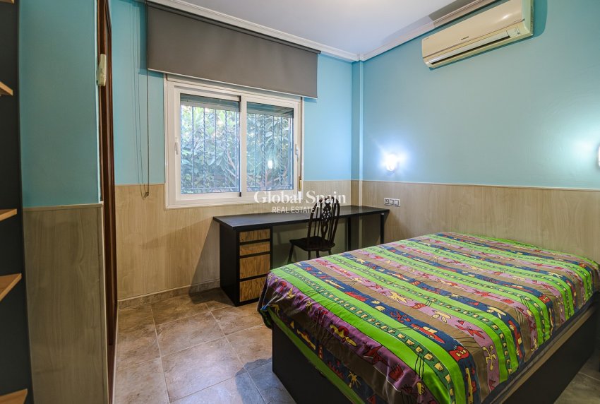 Revente - Villa -
ORIHUELA - Benferri