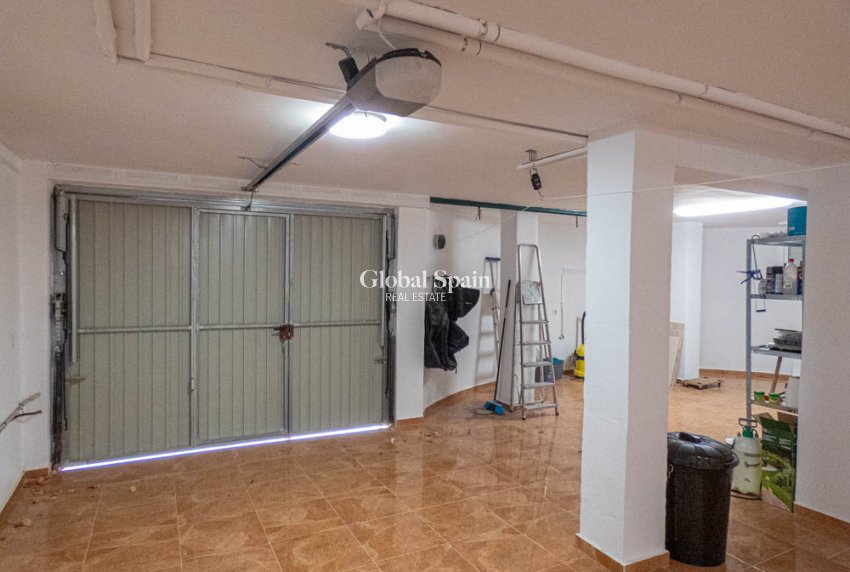 Revente - VILLA -
ORIHUELA - Benferri