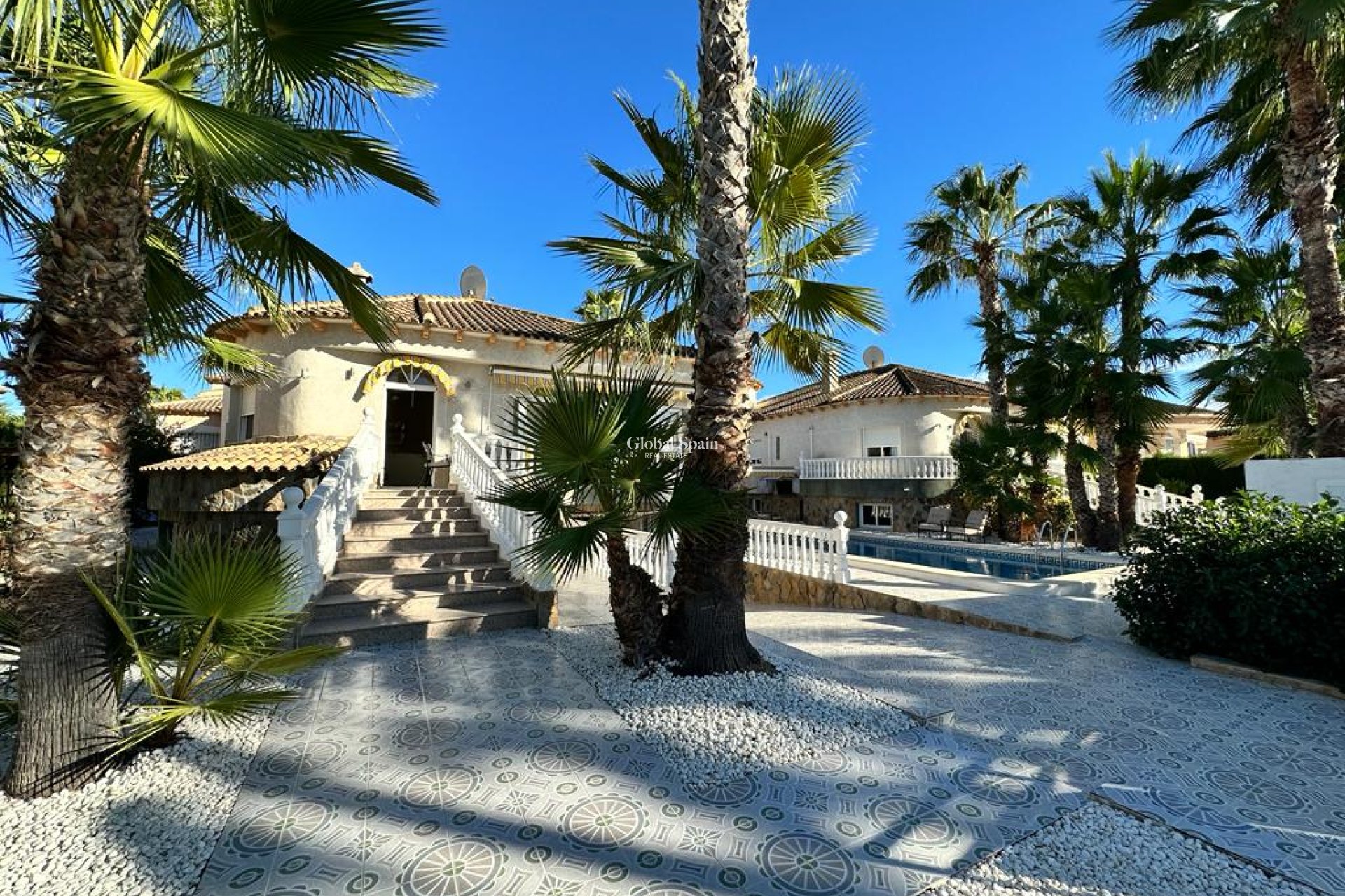 Revente - Villa -
ORIHUELA - Benferri