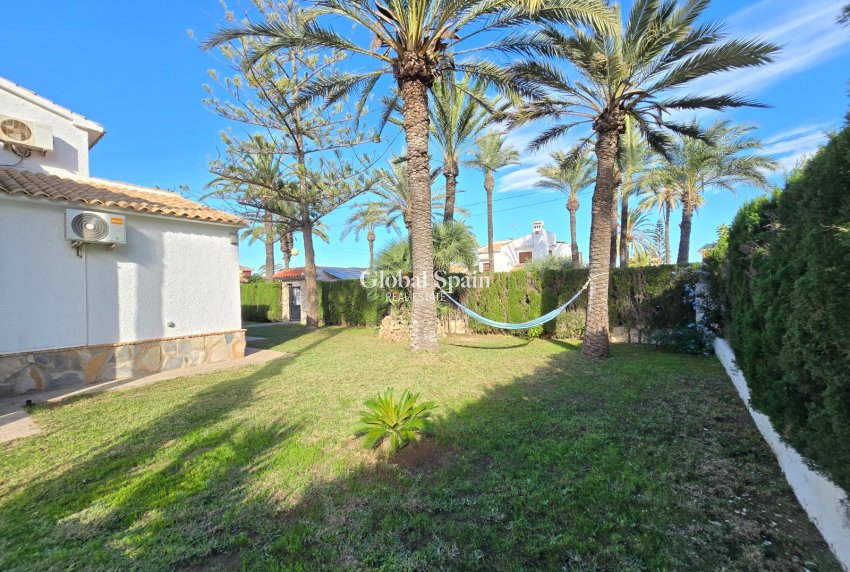 Revente - Villa -
ORIHUELA COSTA - CABO ROIG