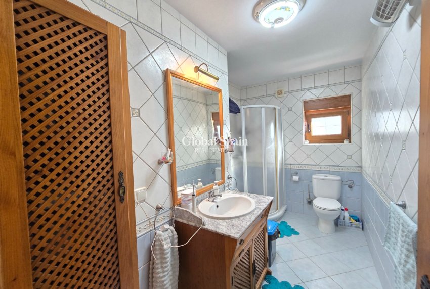 Revente - Villa -
ORIHUELA COSTA - CABO ROIG