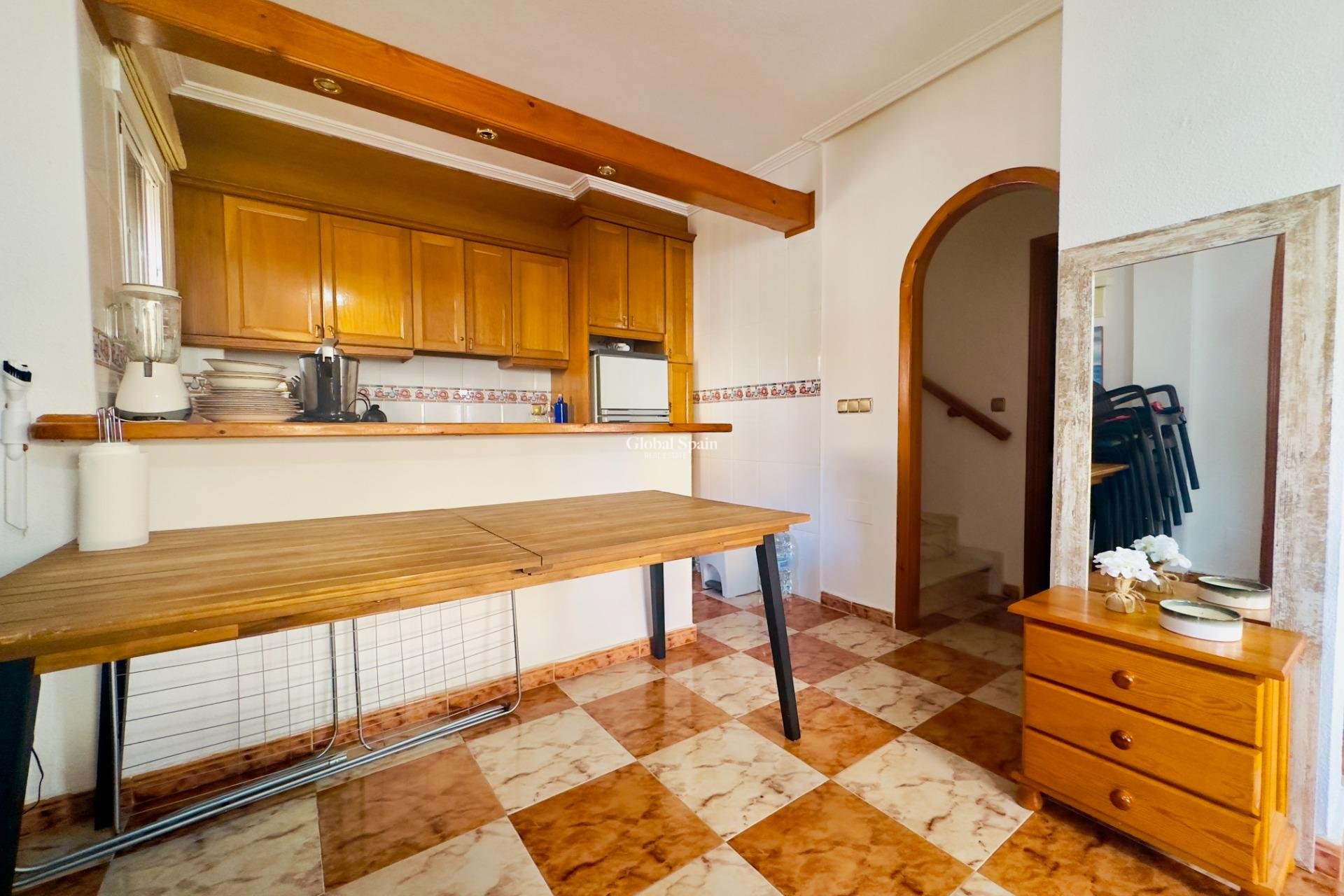 Revente - VILLA -
ORIHUELA COSTA - CABO ROIG